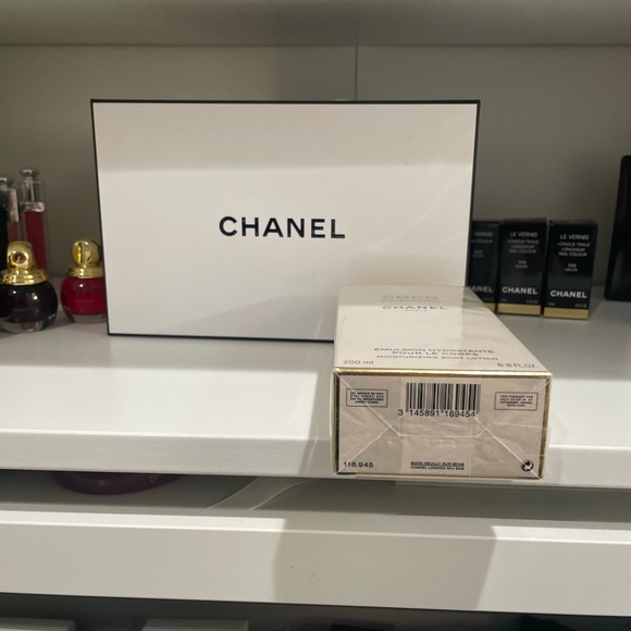 New Chanel COCO MADEMOISELLE Moisturizing Body Lotion, 6.8-oz - Picture 7 of 7